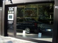 Foto PIMslim retrovetrina in un autosalone